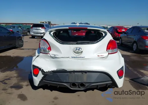 2016 Hyundai Veloster Turbo z USA, uszkodzony, nr VIN KMHTC6AE6GU267921